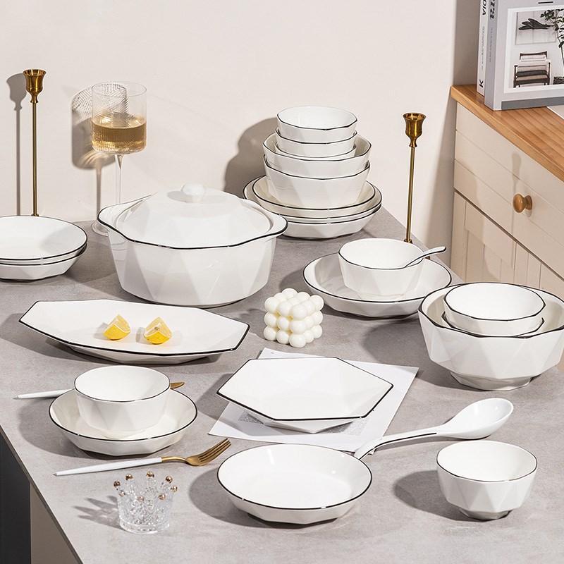 碗盘子菜盘家用2025r新款盘子碗陶瓷碗碟釉下彩餐具套装in风碗盘