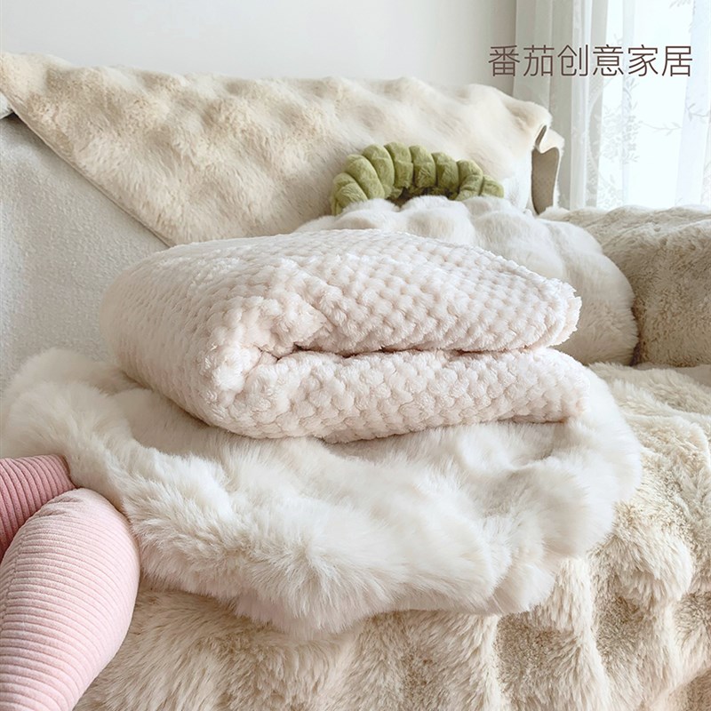 抱枕被两用二合一毯子撸猫感毛绒秋冬午I睡盖毯兔毛绒抱枕靠垫车