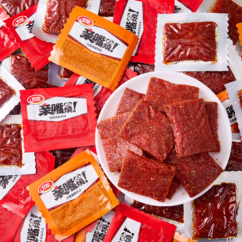 卫龙亲嘴烧辣条网红爆款辣片小包装零食多口味大礼包休闲食品小吃