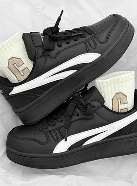 原创休闲滑板鞋男款2026新款冬季百搭chic黑色鞋子低帮平底德训鞋