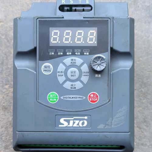 议价中驱1.5千瓦变频器ZQ100M-1R5G1-B