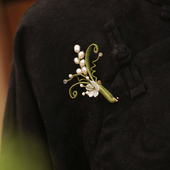 中国风缠花胸针设计感小众淡水珍珠绿色胸花高级感精致搭配旗袍