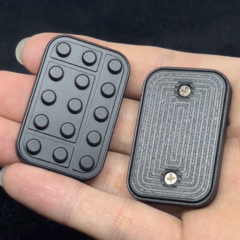 edc解压玩具金属无限位花式推牌