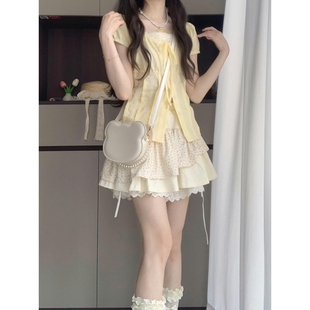 茶系穿搭一整套夏季 女 小个子甜妹纯欲短袖 上衣碎花半身裙两件套装