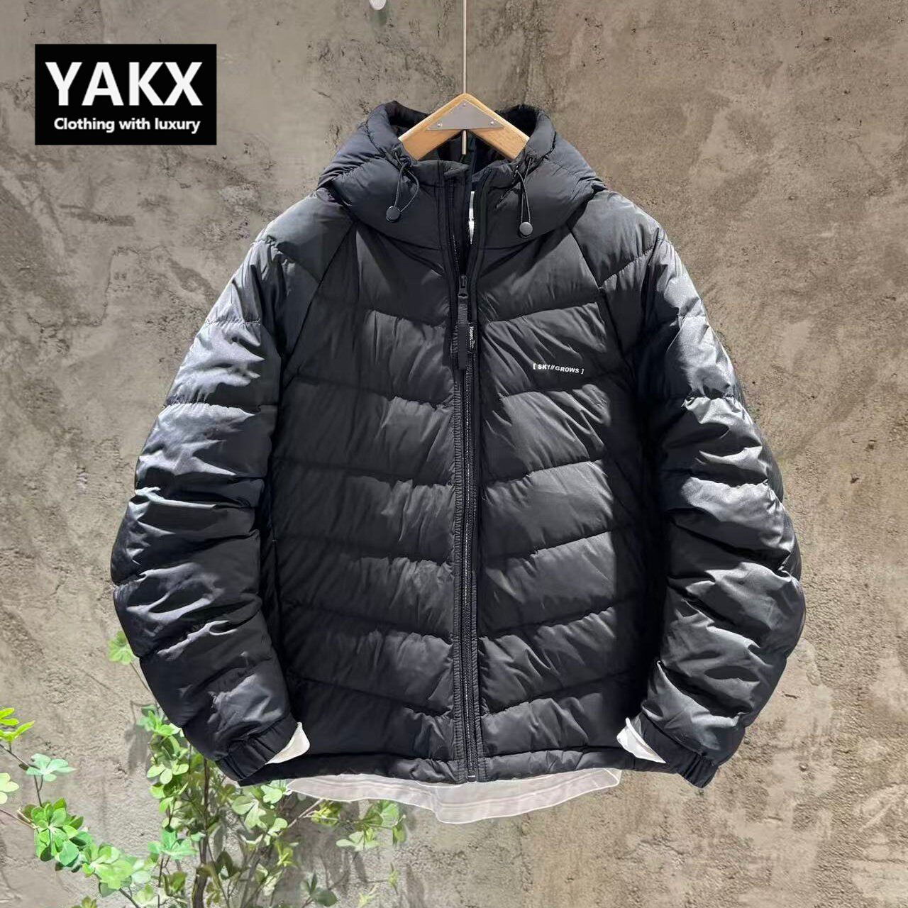 高端轻薄排骨羽绒服男士冬季2025新款爆款潮流白鸭绒连帽外套男款