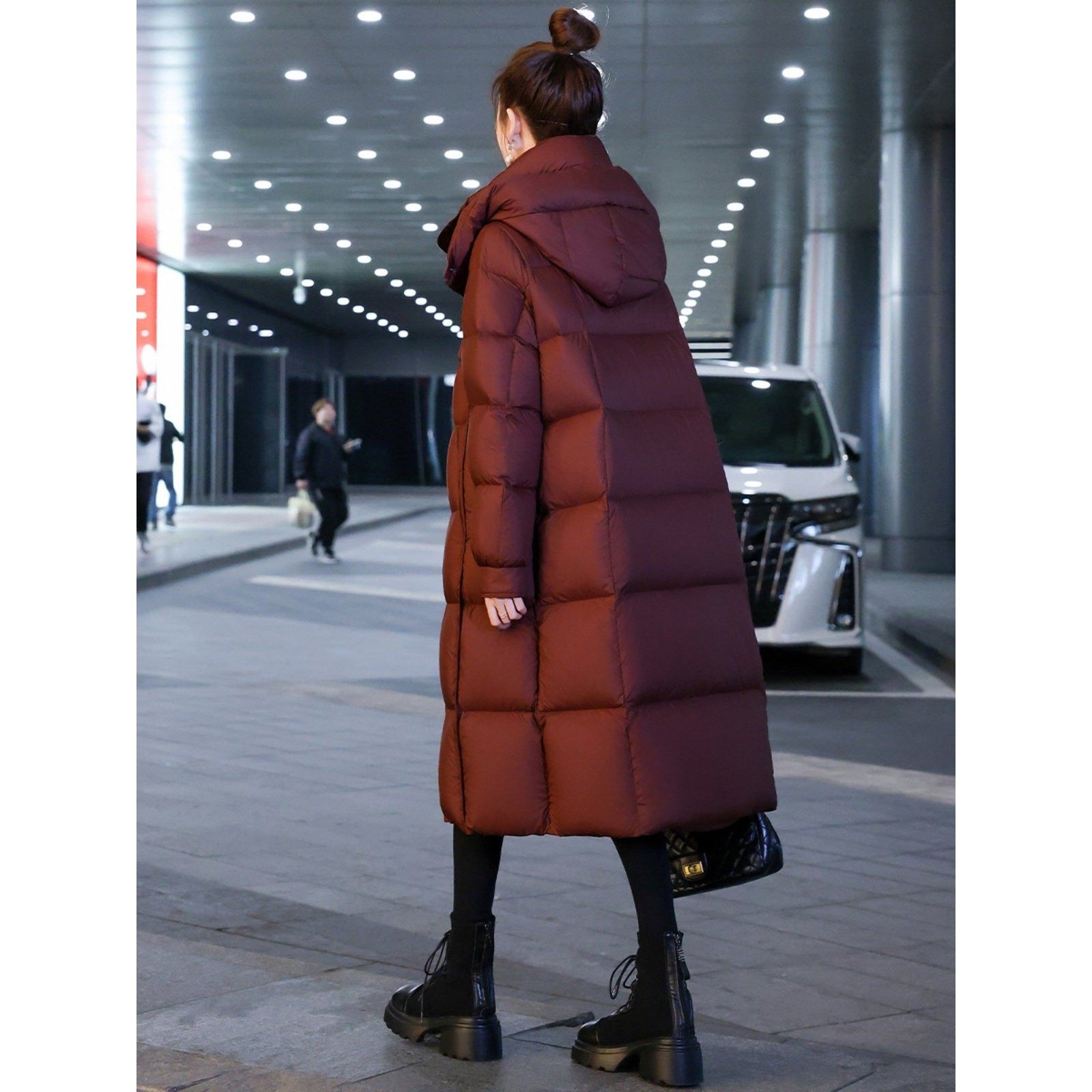 日系轻奢长款过膝加厚羽绒服女2025冬季防风保暖连帽95白鹅绒外套