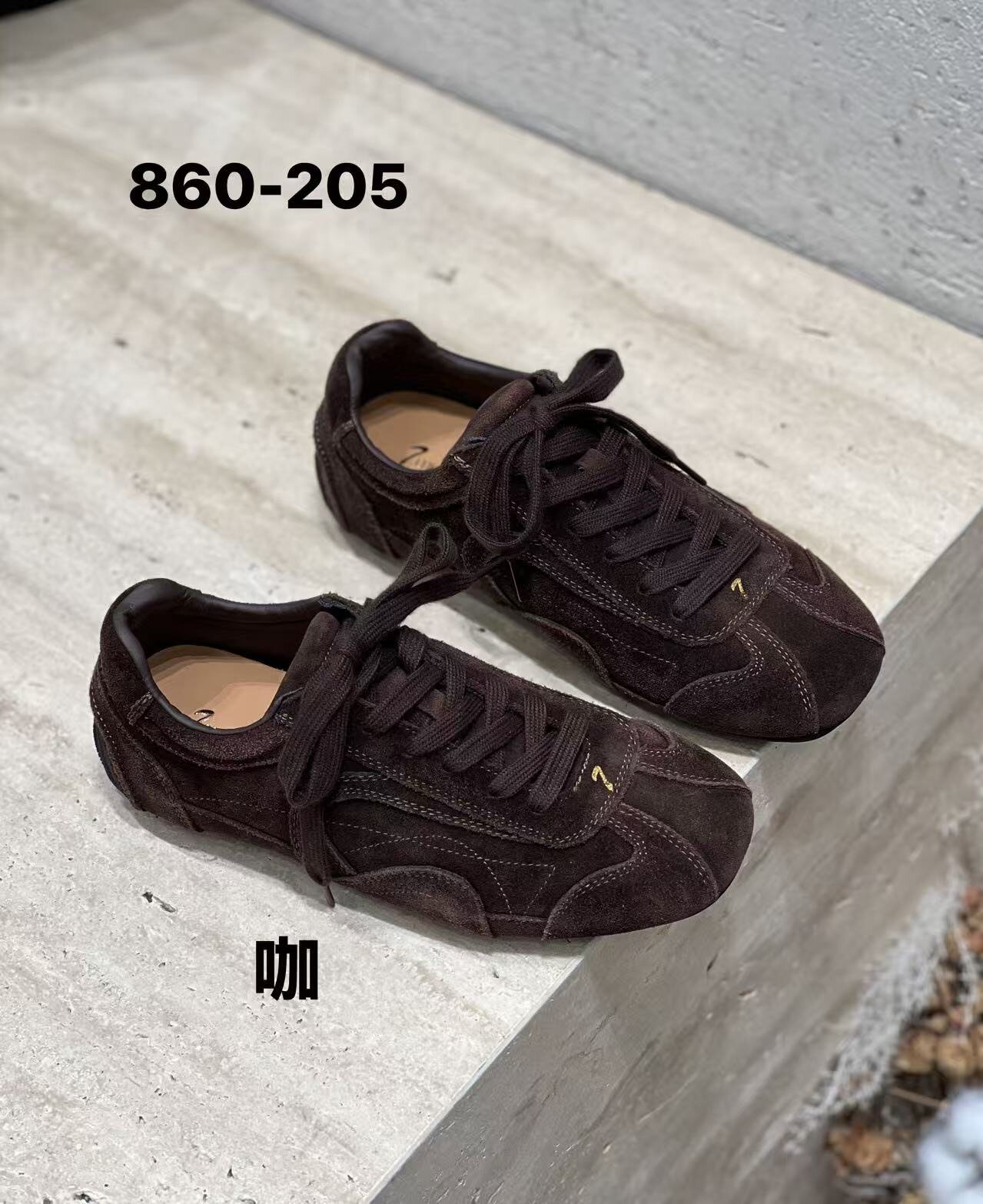 七彩青春官网正品2026新款时尚圆头平底女休闲鞋860-205