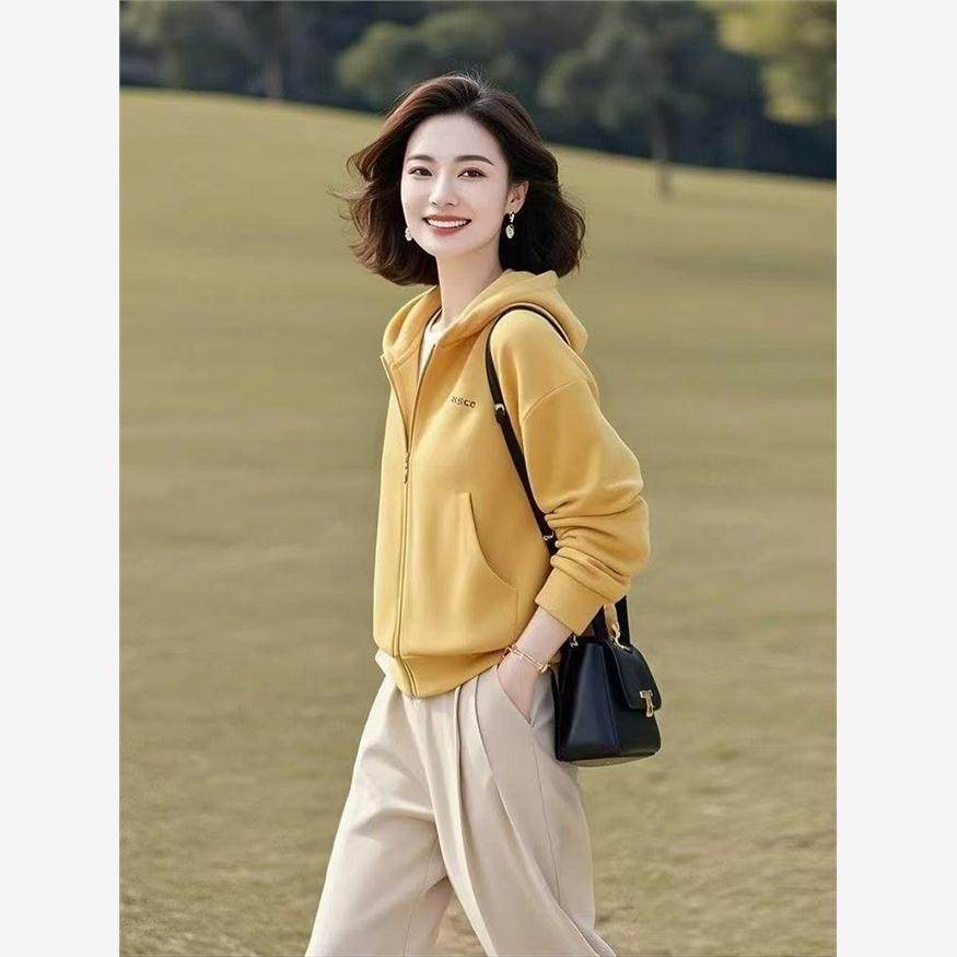 2025短款显瘦减龄漂亮洋气小个子百搭黄色连帽卫衣外套女早春新款