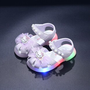哈喽kt夏季凉鞋新款可爱kitty猫亮灯凉鞋韩版发光沙滩公主鞋女孩