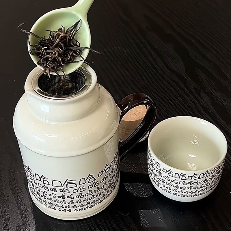 哈哈小暖壶杯子马克杯带盖中A式陶瓷水杯保温瓶泡茶办公杯子