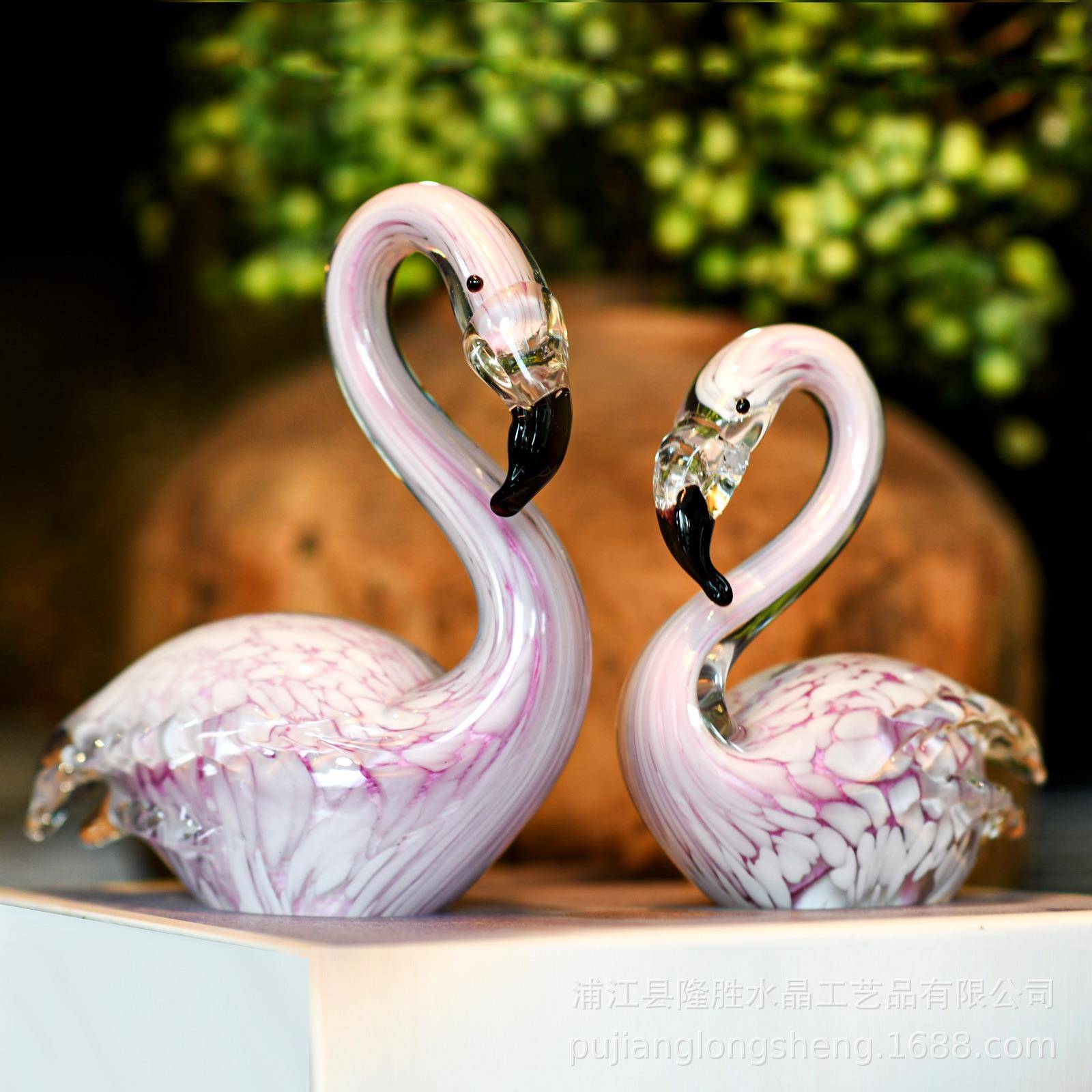 简约轻奢风格客厅软装桌面水晶摆件火烈鸟情侣天鹅成对婚庆用品