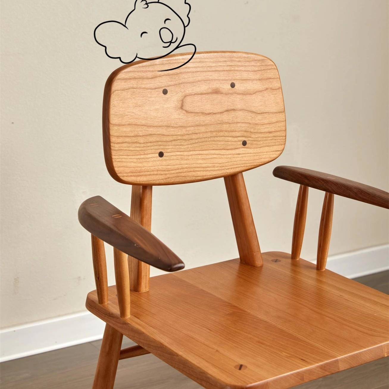 北欧简约考拉扶手椅樱桃木实木餐椅带扶手靠背书桌椅可挂餐桌椅子