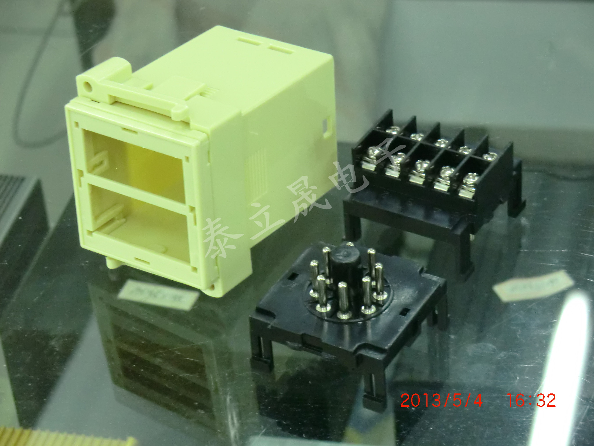 速发柜装仪表壳 仪表壳体 外形尺寸:48*48*70mm