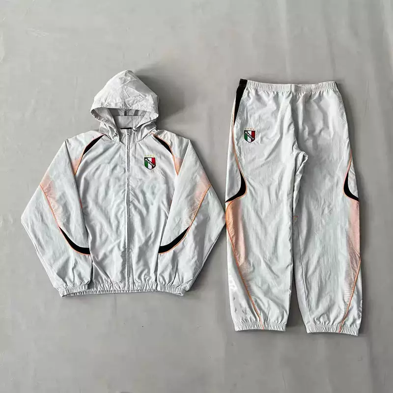 ¥240