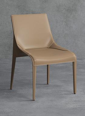 餐椅极简靠背椅子家用餐厅设计师马鞍皮椅意式现代简约poliform椅