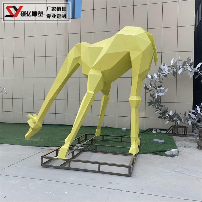 不锈钢拉丝长颈鹿景观雕塑