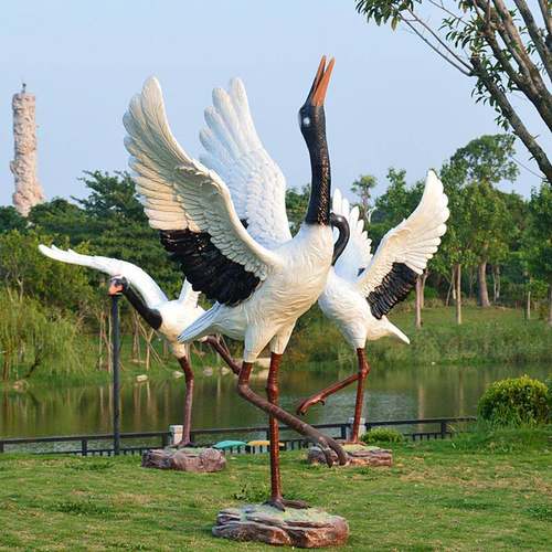 仿真大仙鹤丹顶鹤摆件房地产景区公园假山喷泉场景小品雕塑工艺品