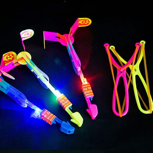 地摊货源弹射飞箭发光飞天仙飞机