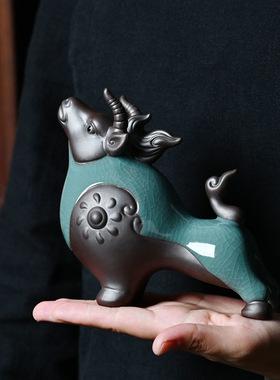 日本品质陶瓷牛摆件一对招财牛气冲天客厅玄关桌面博古架装饰品生