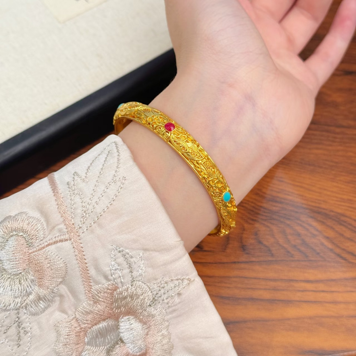 金包银古法传承花丝皇后钱币手镯女新中式宫廷风珐琅贵妃镯送女友