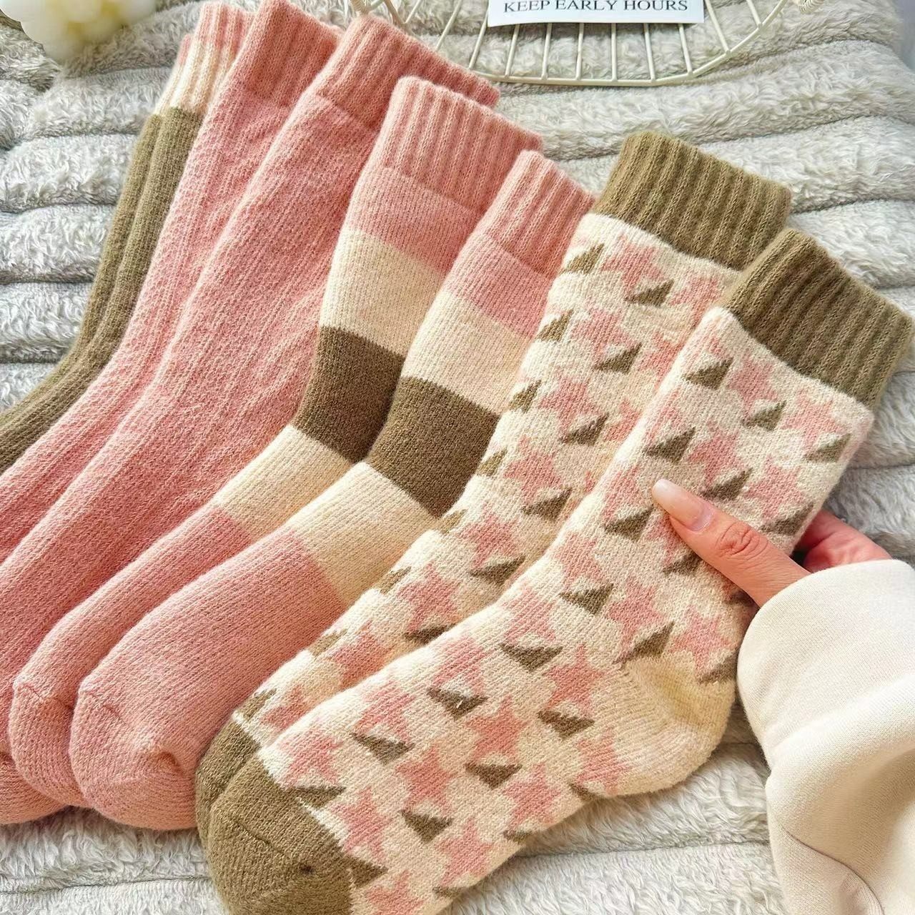 女袜2025新款冬纯棉厚袜子女秋冬款中筒袜潮款拼色毛圈花纹长袜冬,女士内衣/男士内衣/家居服,连裤袜/打底袜,淘宝优惠券,粉丝福利购,淘宝优惠卷