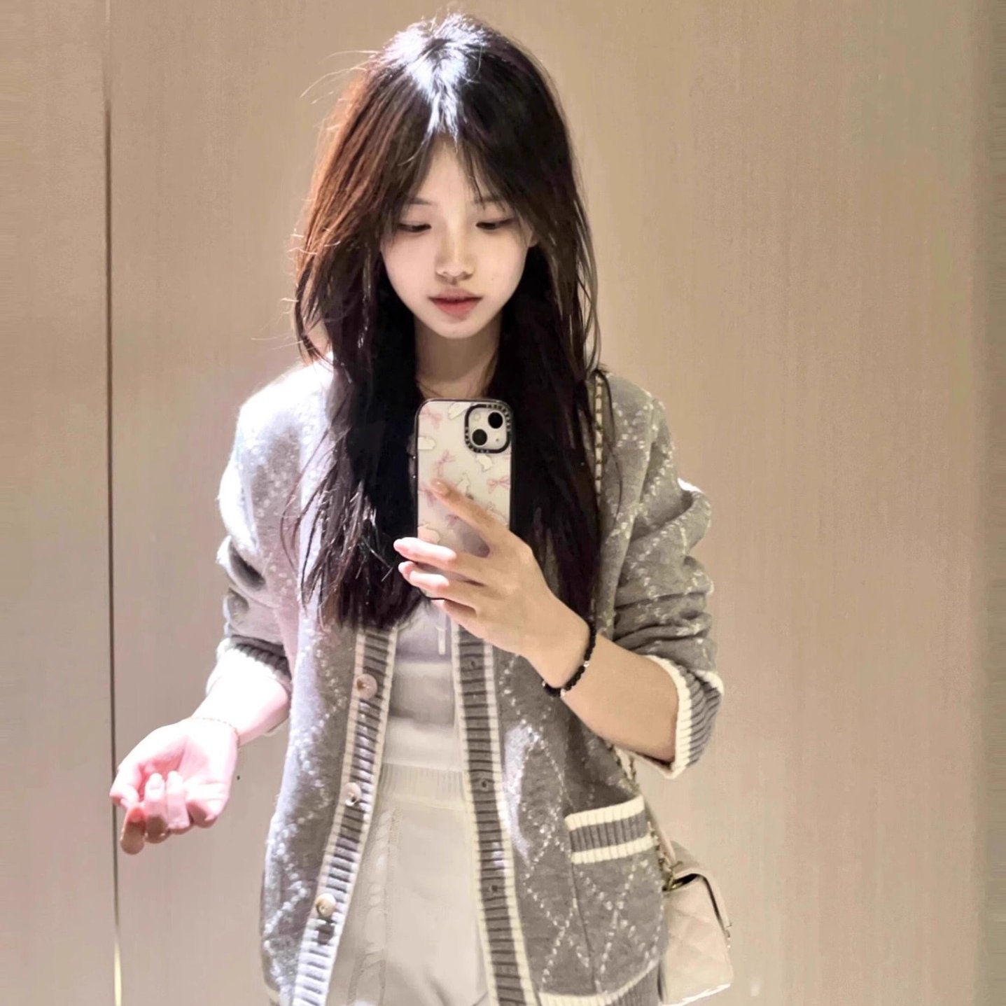 设计感菱格长袖针织外套女2025春季新款灰色休闲百搭通勤开衫上衣