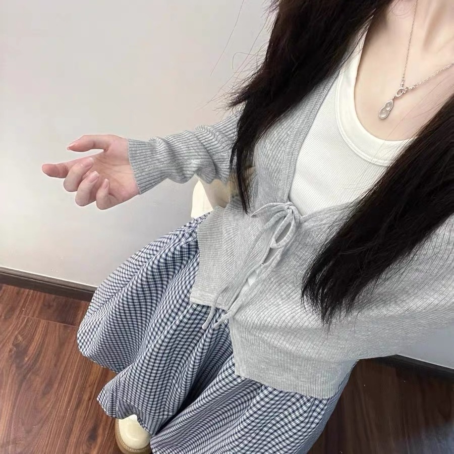 韩系通勤风秋季爆款灰色长袖针织衫上衣