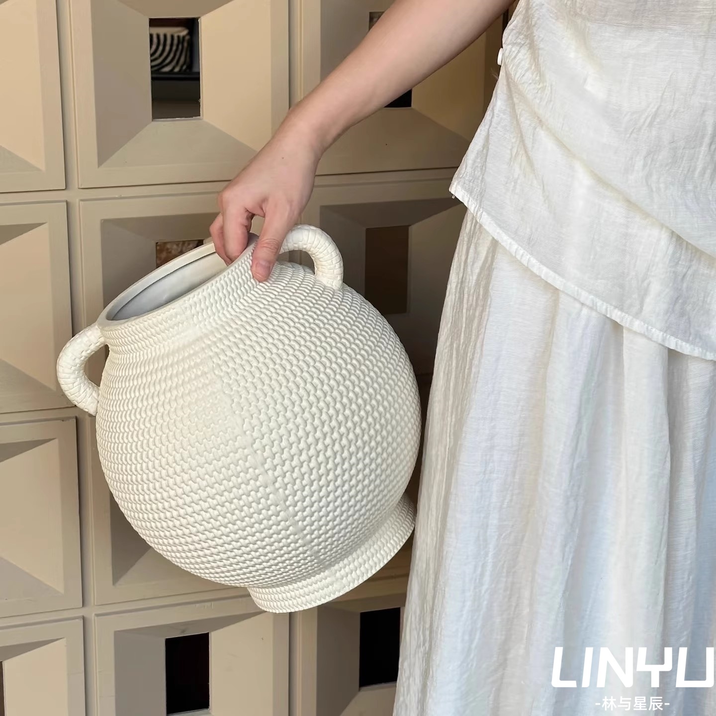 法式侘寂风陶瓷花瓶日式复古客厅插花水培白色ins风花器装饰摆件