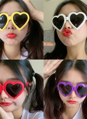 速发原宿爱心框镜版韩太海边度假大墨桃心沙滩夏