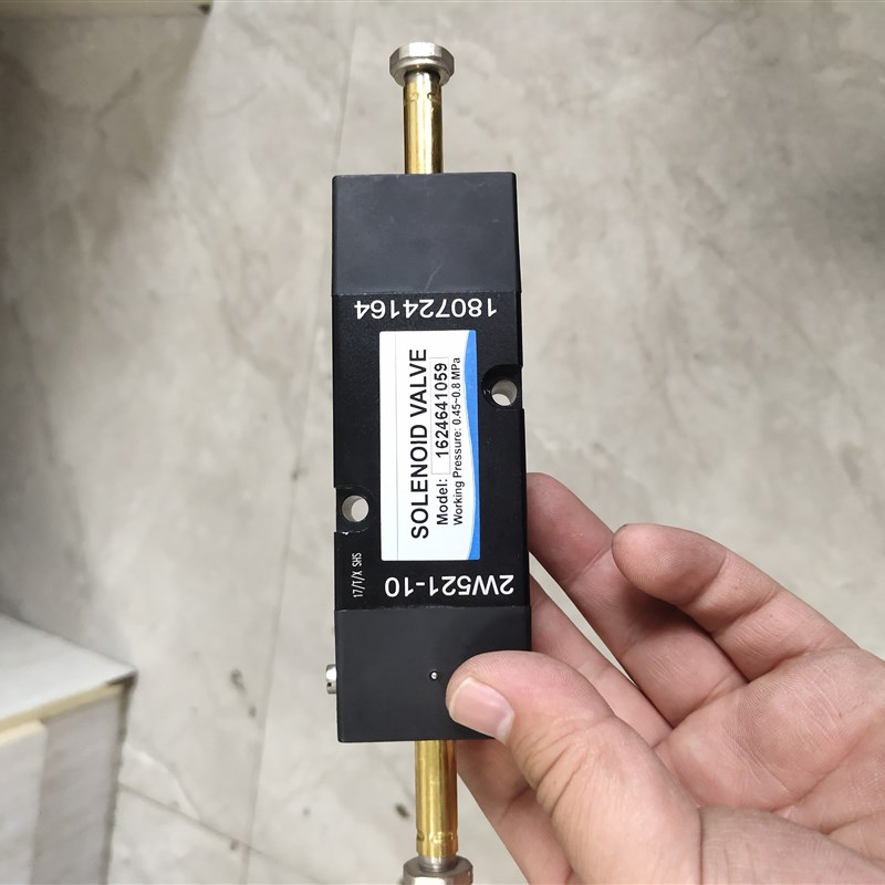 2W521-10双控SOLENOID VALVE电磁阀1624641059  AC/PN:1624641059