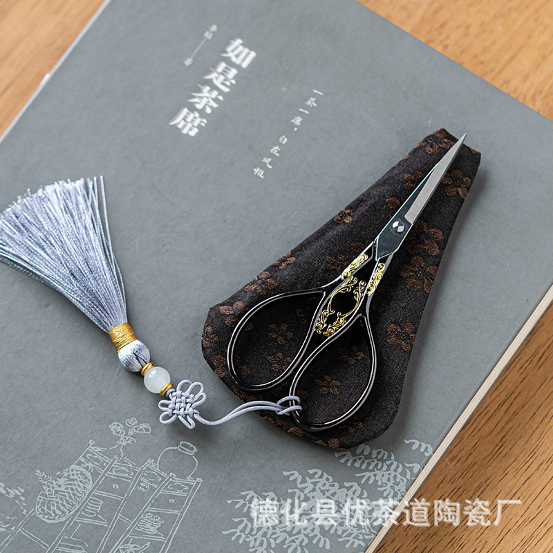 小剪刀家用裁缝手工专用缝纫学生十字绣裁布料剪线头大小号金剪子