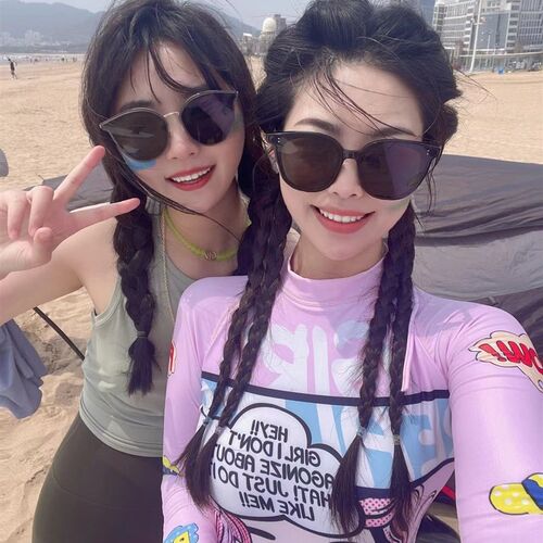 韩国inbs泳衣女连体长袖防嗮保守遮肚显瘦温泉度假专业冲浪潜水服