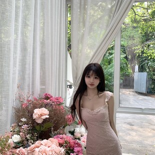 粉色小飞袖 速发你家辣辣 202连年新款 夏季 蕾丝暧臀4衣裙 包昧氛围