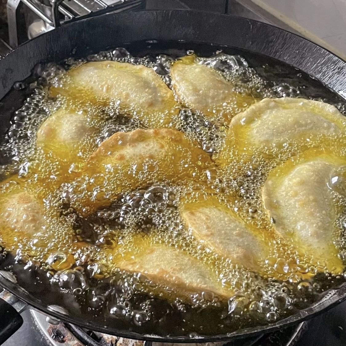 安徽皖北脆皮油炸菜角传统小吃韭菜盒子熟食儿时记忆里的味道