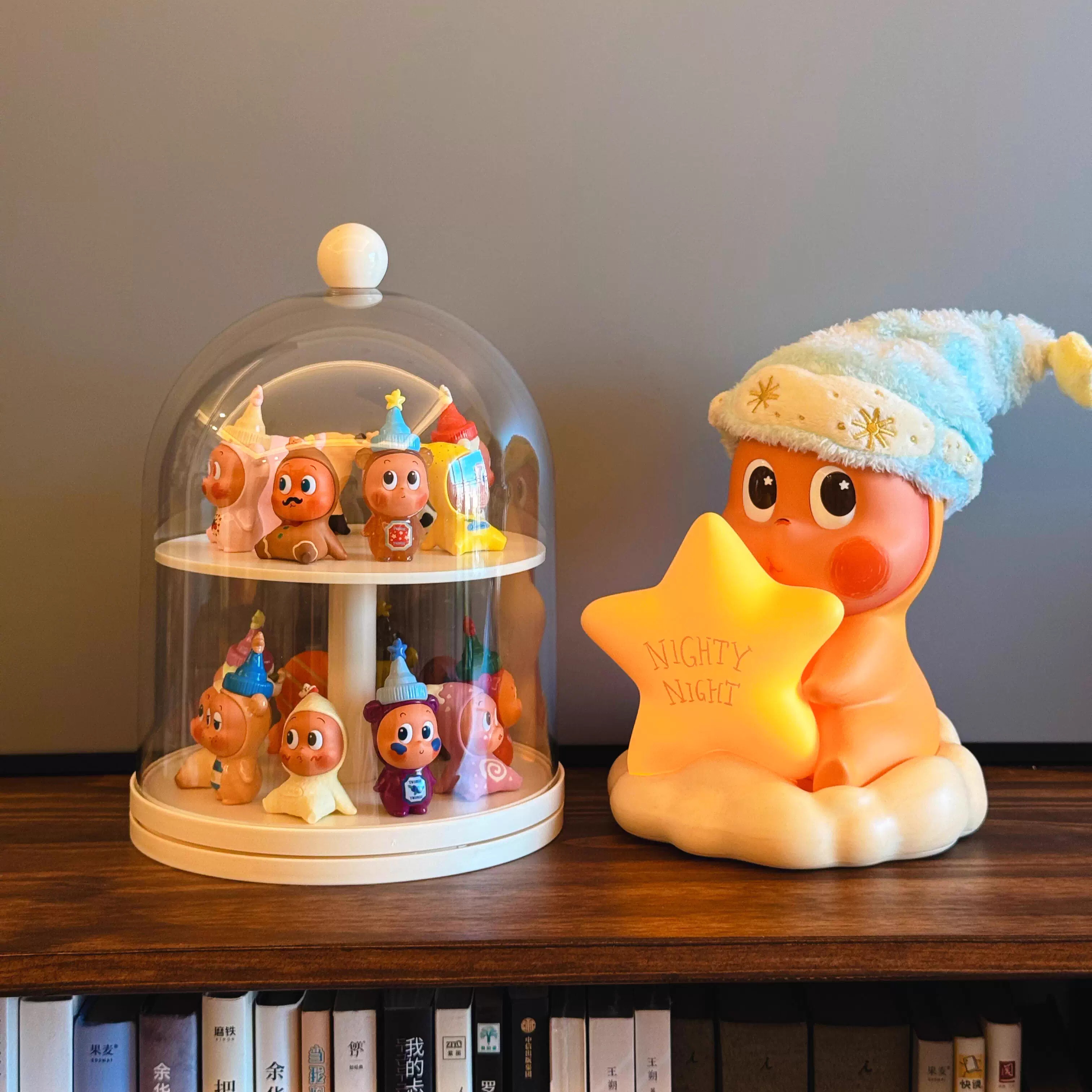 【旋转屋】盲盒展示置物架手办展示柜透明保护罩展示摆台娃娃公仔