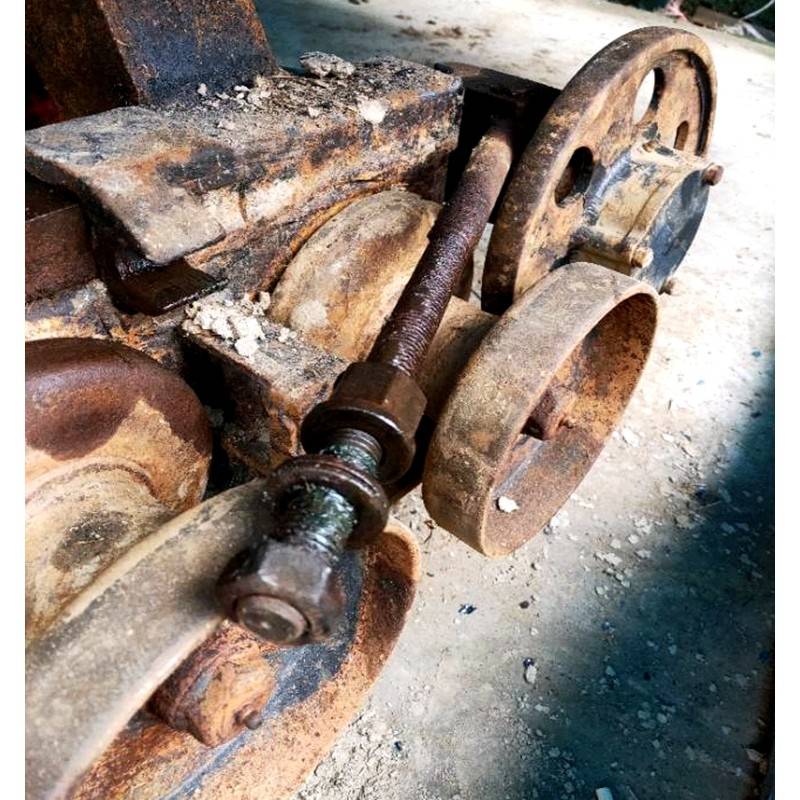 柳林涨紧丝杠丝杠螺母紧固件五金机电收割机旋耕机履带导向轮配件