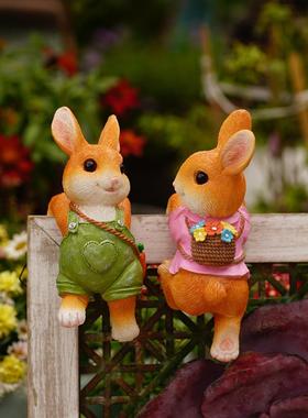 卡通兔子花盆挂件鱼缸边悬挂摆件花园庭院阳台攀爬花缸造景装饰品