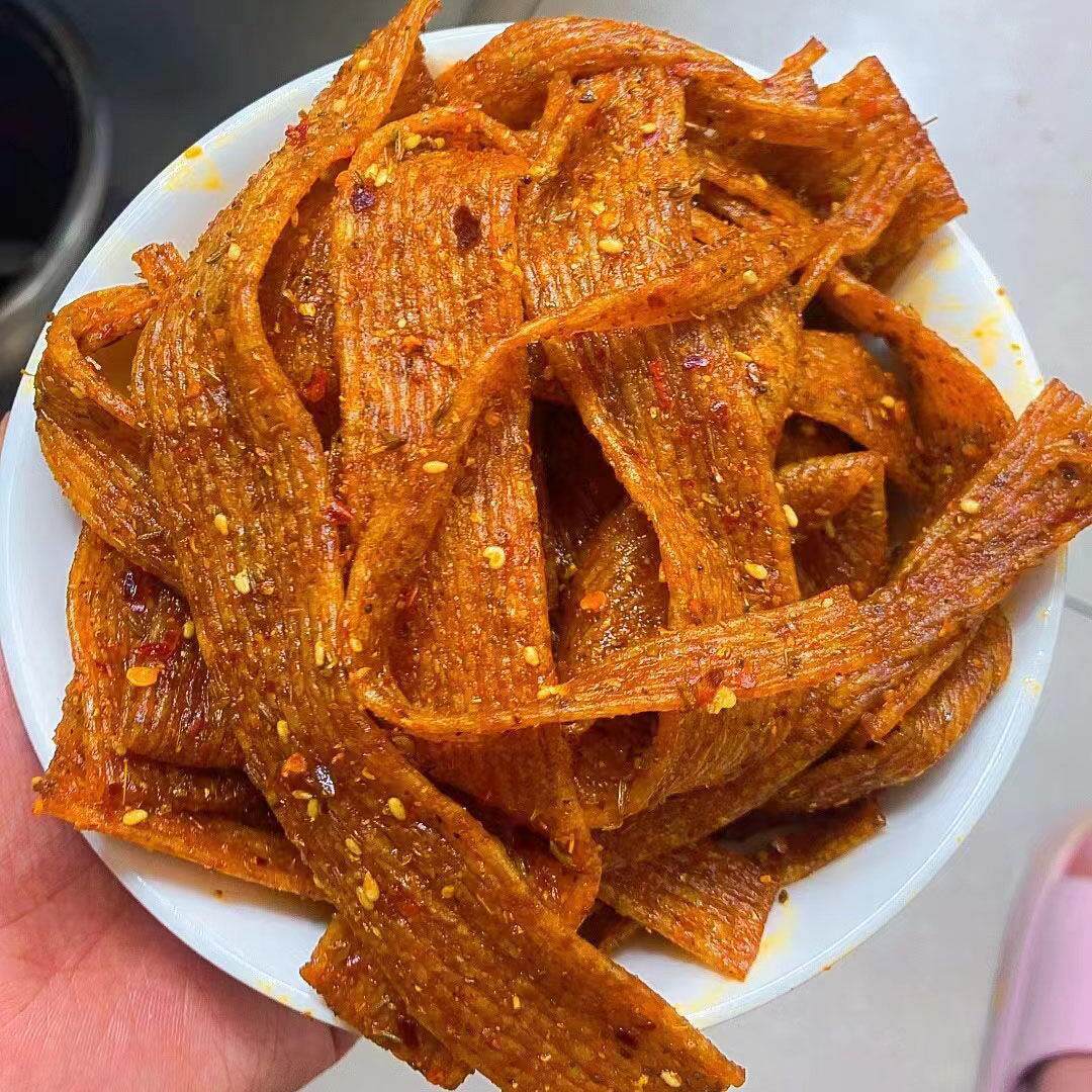 陕西手工辣条自制麻辣牛筋面辣条西安特产小时候休闲零食小吃