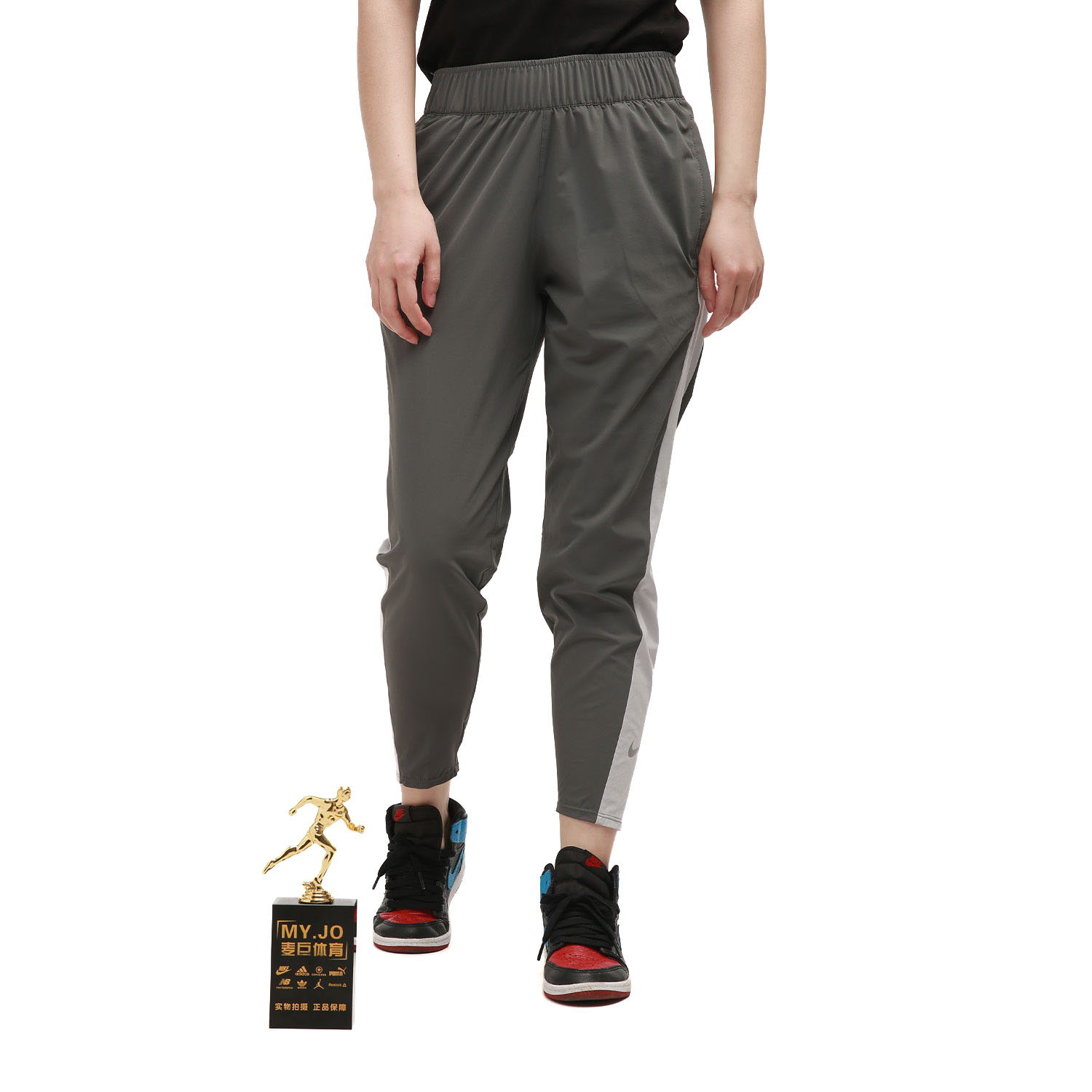 Nike/耐克正品春季女子户外健身休闲训练运动长裤 BV2899-068 - 实物图