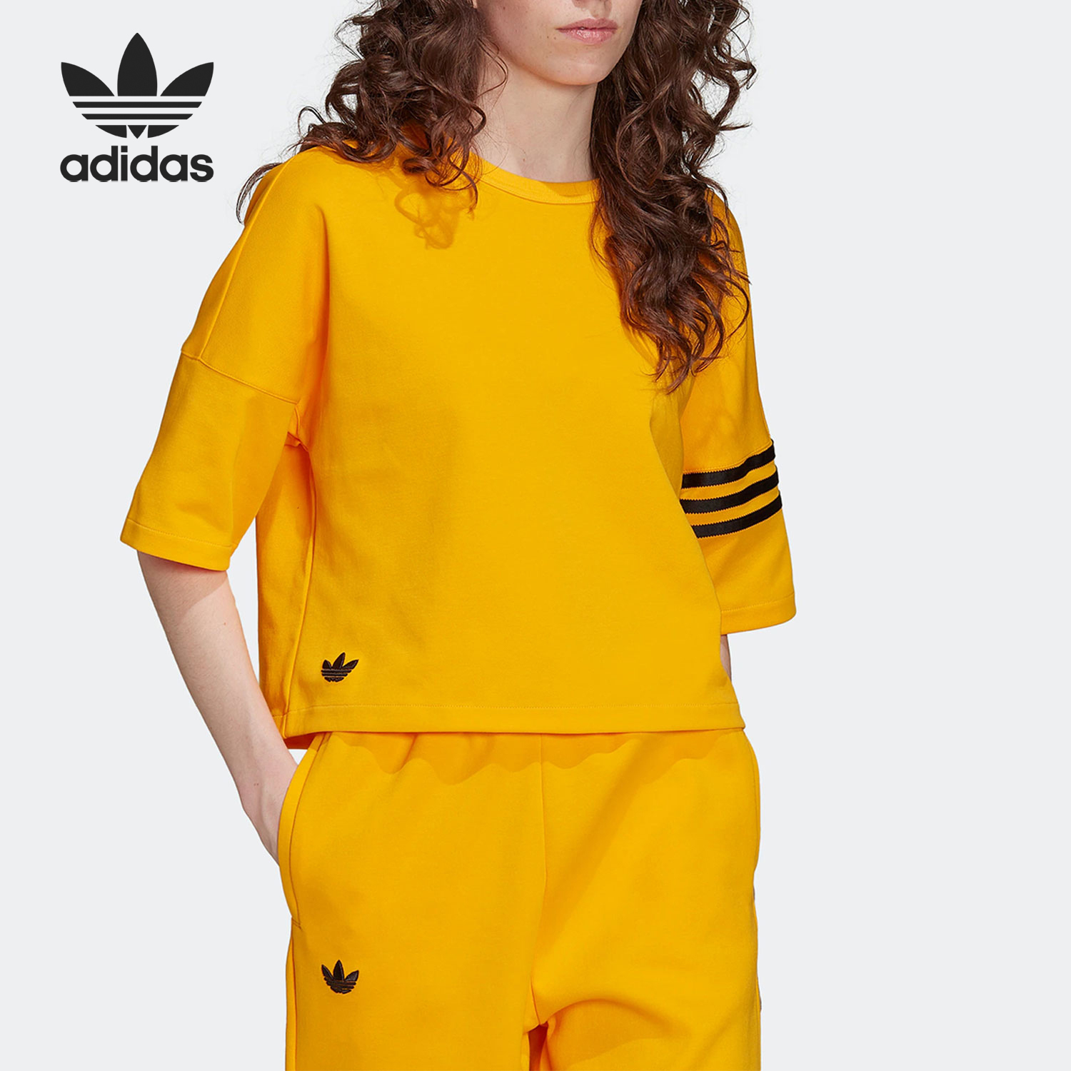 Adidas/阿迪达斯正品三叶草女士条纹透气圆领运动短袖HM1757