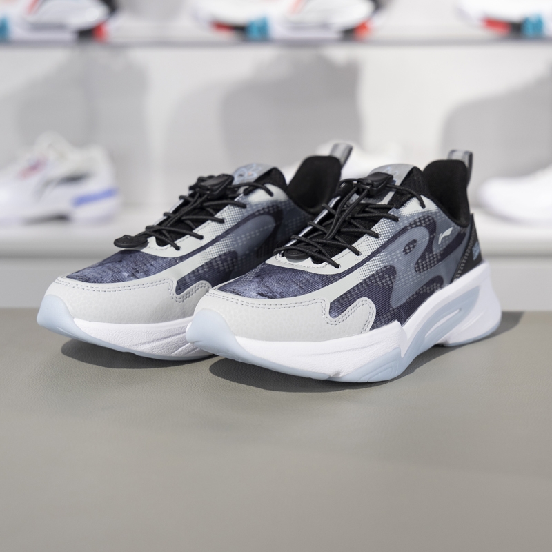 李宁正品暗夜精灵 4男大童夜光防滑抓地舒适包裹休闲鞋YKCU110-5