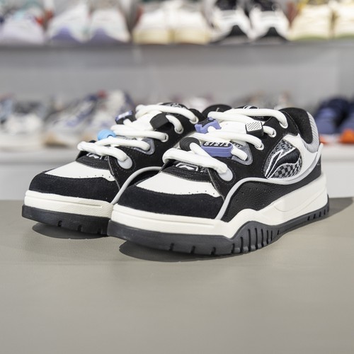 李宁正品男子经典时尚板鞋