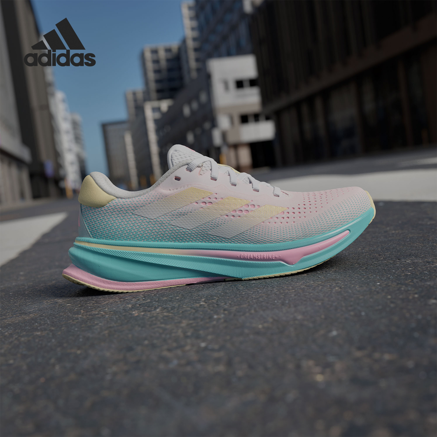 Adidas/阿迪达斯正品当季新款女士时尚运动跑步鞋IE1063