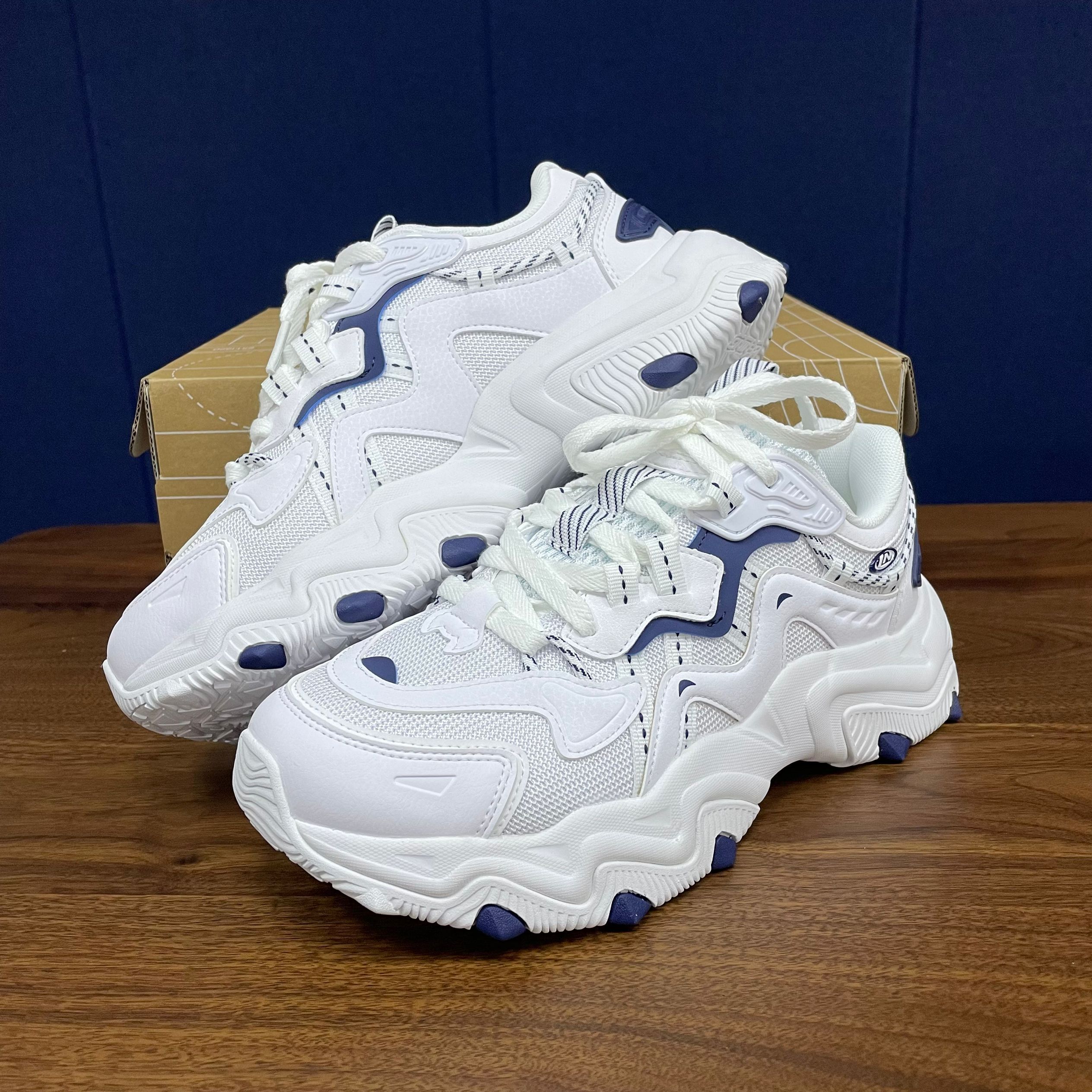 李宁正品男子缓震回弹休闲鞋