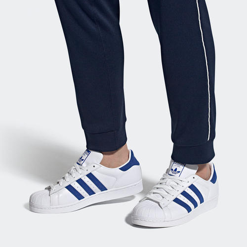 Adidas/阿迪达斯正品19冬季三叶草男女贝壳头休闲板鞋EE8595