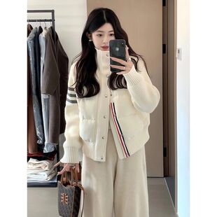 TB白色羽绒服女2024秋冬季新款短款白鸭绒立领保暖休闲针织外套潮