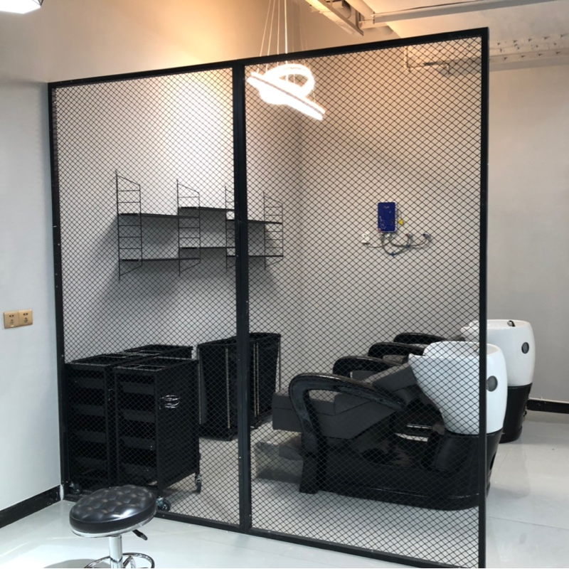 工业风餐厅酒吧铁网装饰铁艺隔断围栏屏风铁丝网格吊顶镂空背景墙