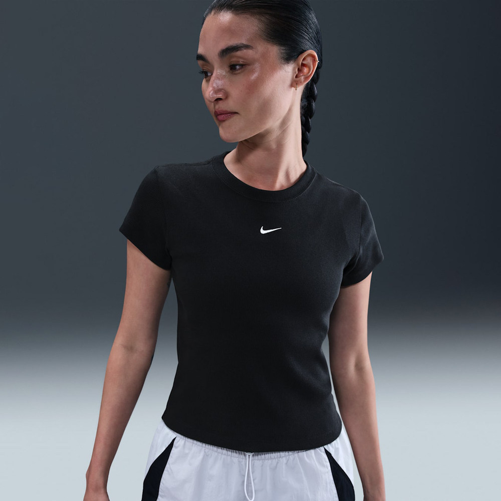 NIKE耐克女子刺绣LOGO圆领运动短袖FV5509-010休闲T恤HV4995-010