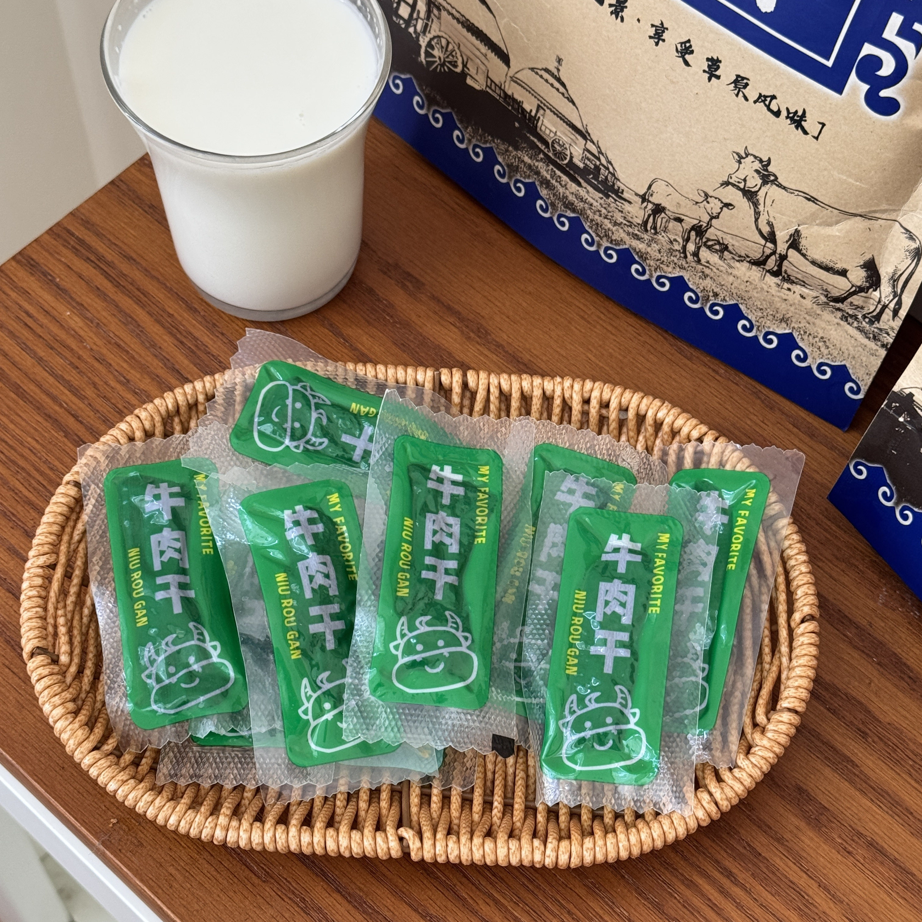 潮牛元气内蒙古风干牛肉干特产手撕零食休闲解馋营养即食健康美味