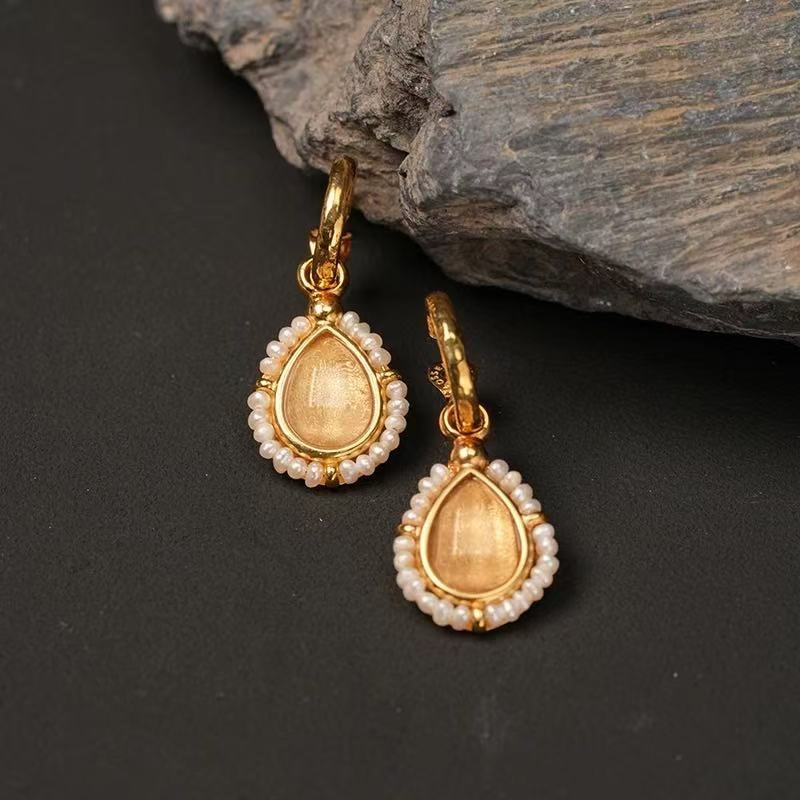 GOOSSENS岩石水晶配小珍珠耳环